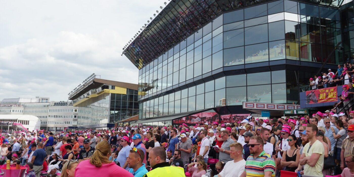 RESTAURANT SEATS FOR THE ELITE RACE ARE NOW AVAILABLE